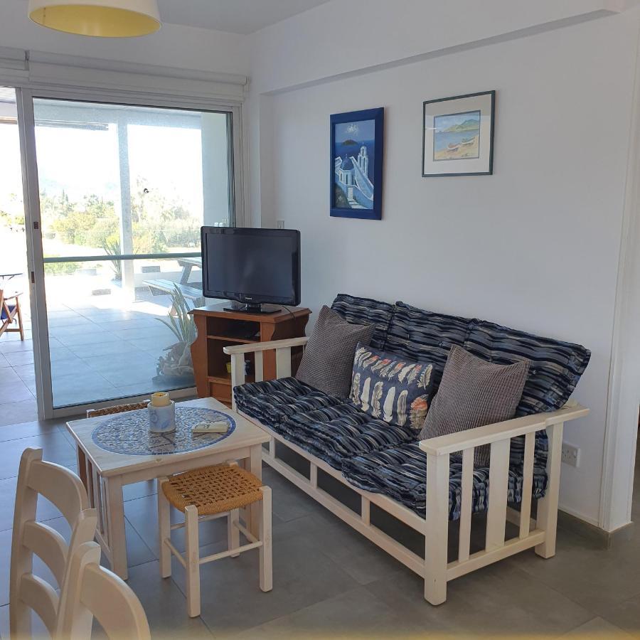 Latchi Ithaki, 2 Bedroom Penthouse Екстериор снимка