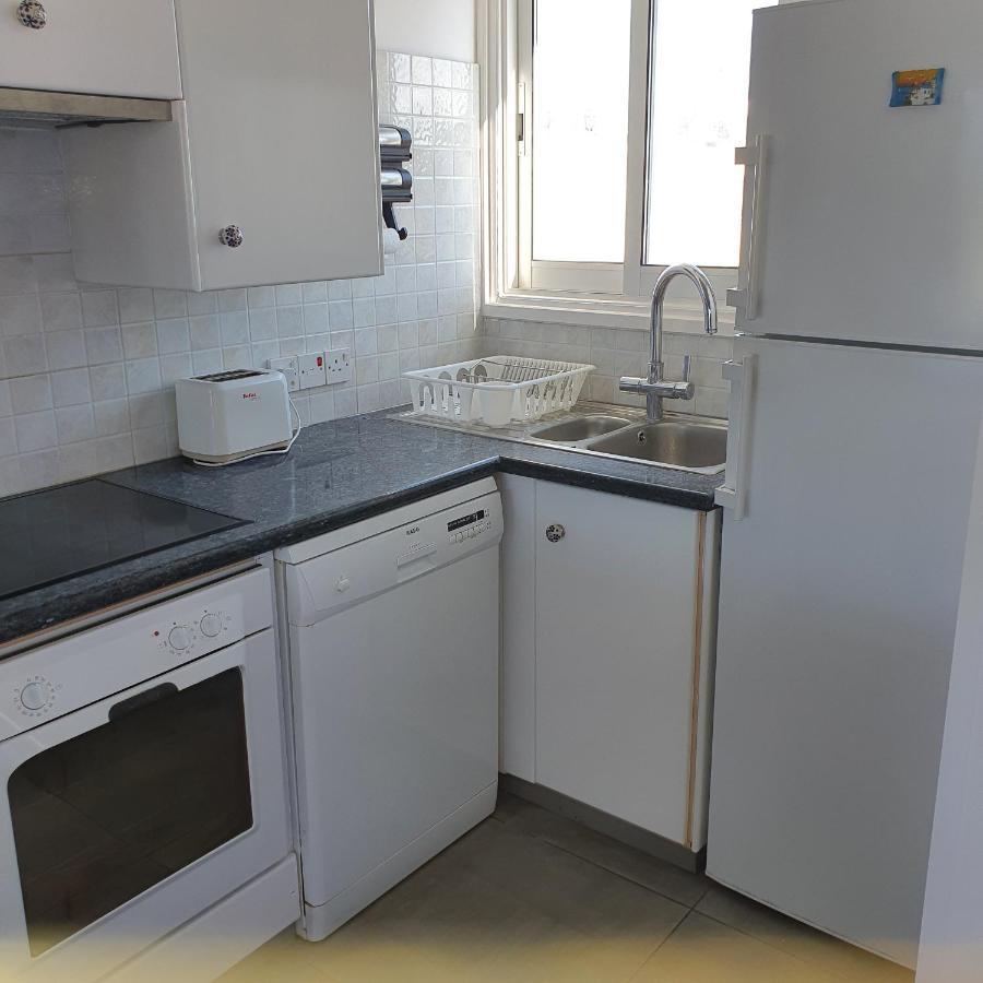 Latchi Ithaki, 2 Bedroom Penthouse Екстериор снимка