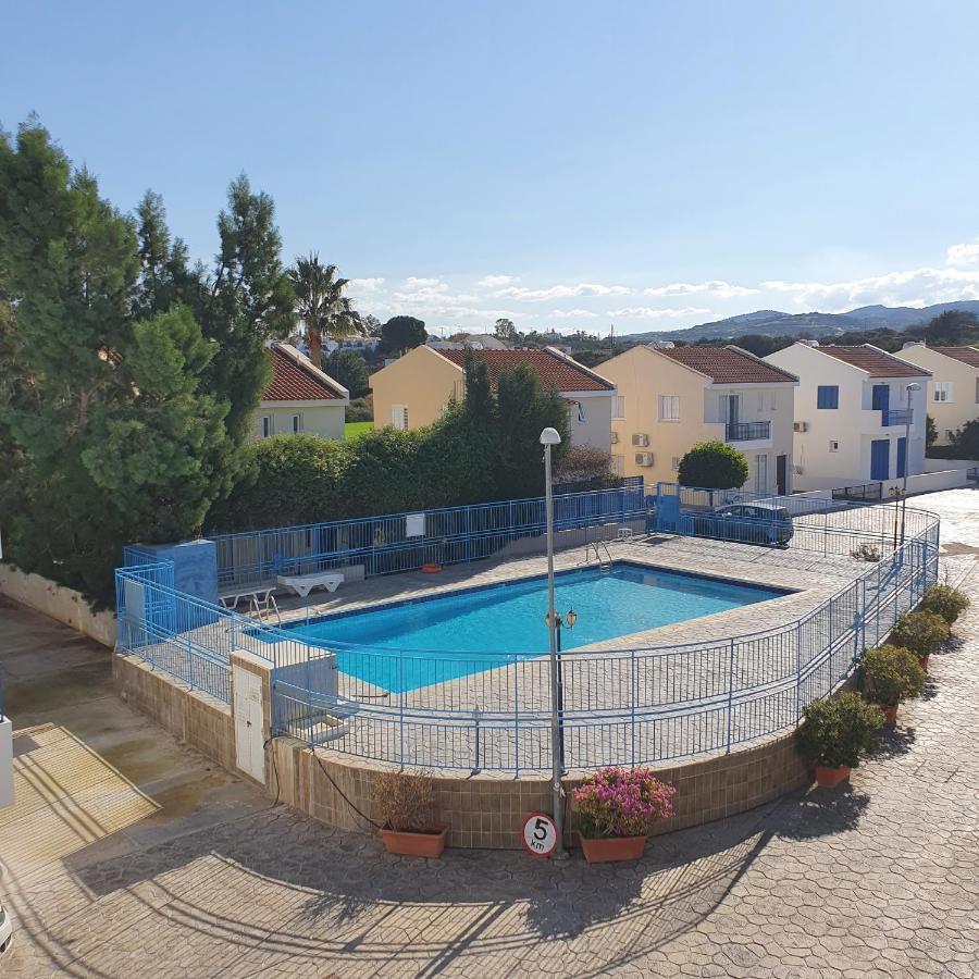 Latchi Ithaki, 2 Bedroom Penthouse Екстериор снимка